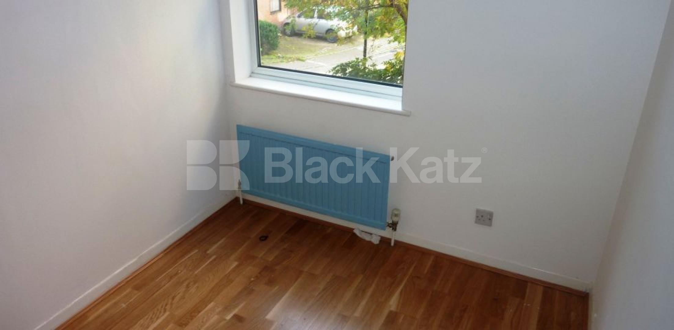 			NEW INSTRUCTION!, 2 Bedroom, 1 bath, 1 reception Flat			 Weavers Way, CAMDEN